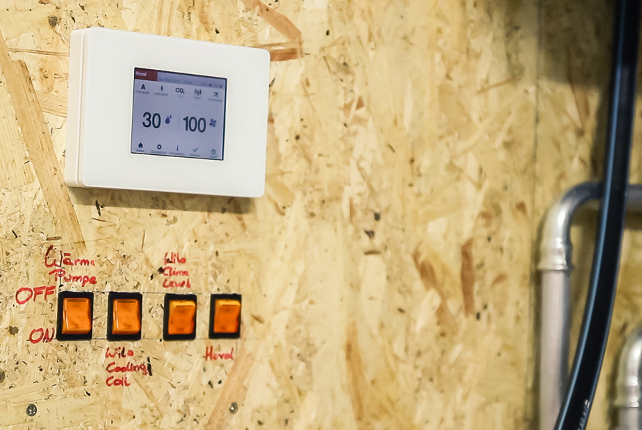 Temperature reader showing values